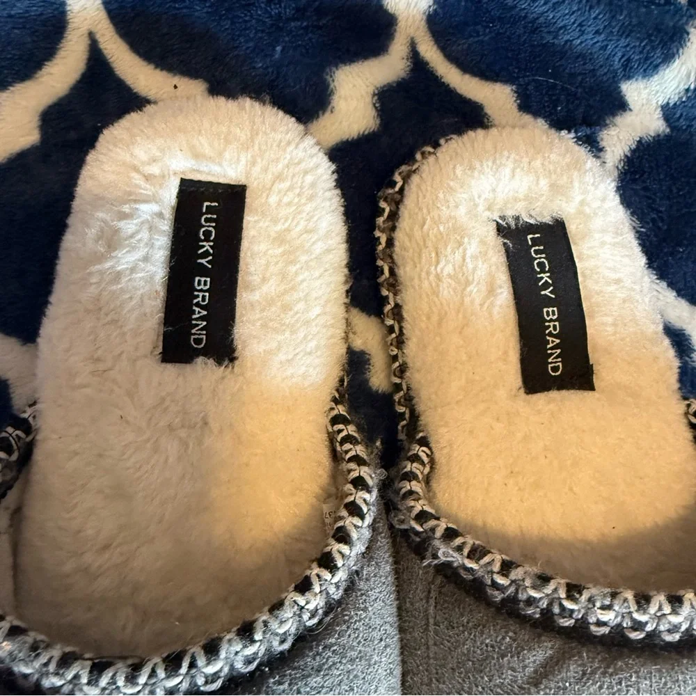 Lucky Brand Kids Faux Fur Memory Foam Slippers Gray Cozy House Shoes Size 2/3